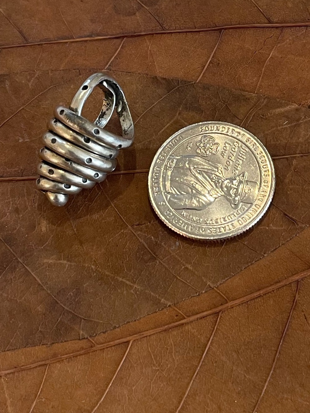 Vintage Sterling Silver Beehive Skep Pendant Charm - Picture 5 of 5
